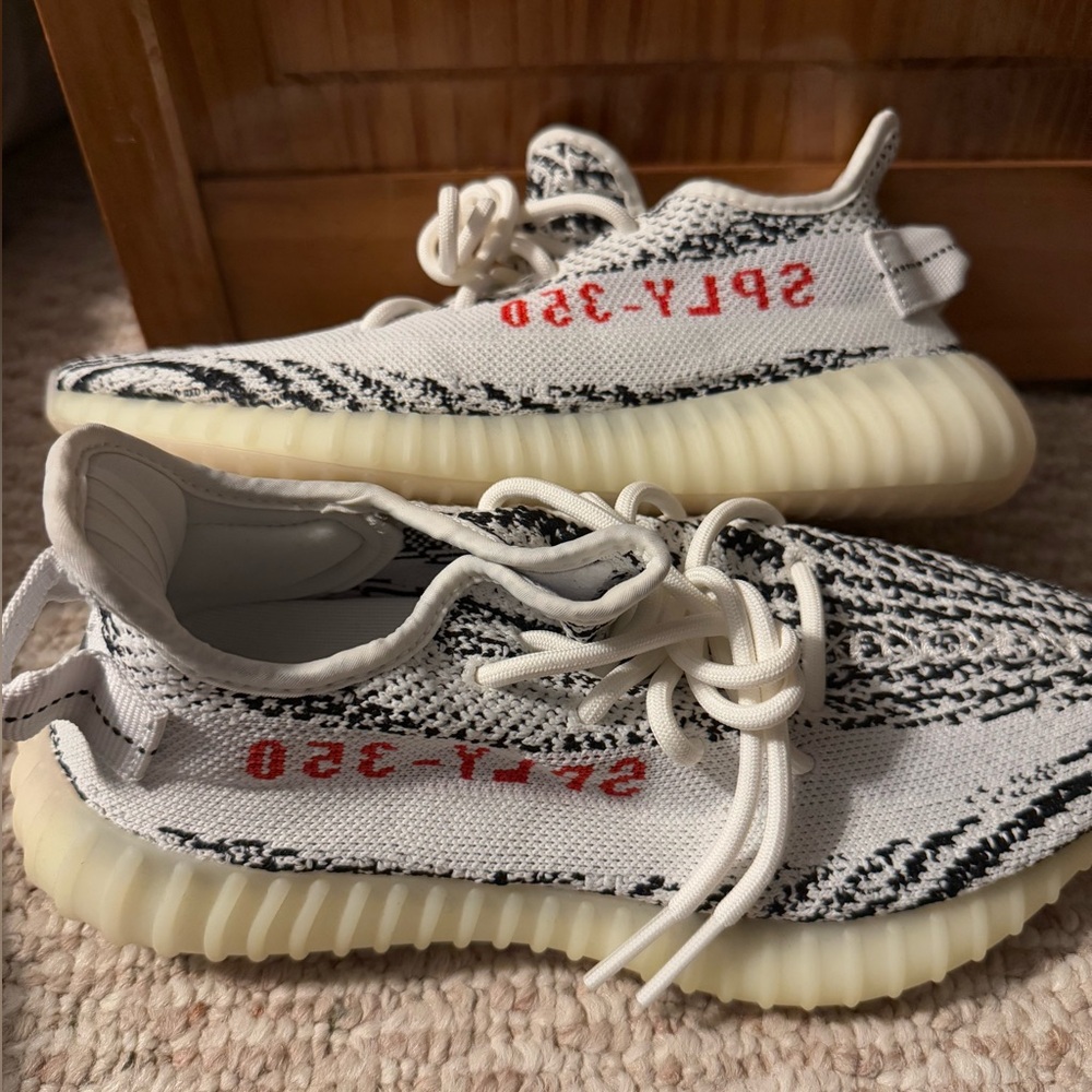 Yeezy Boost 350 V2 'Zebra'